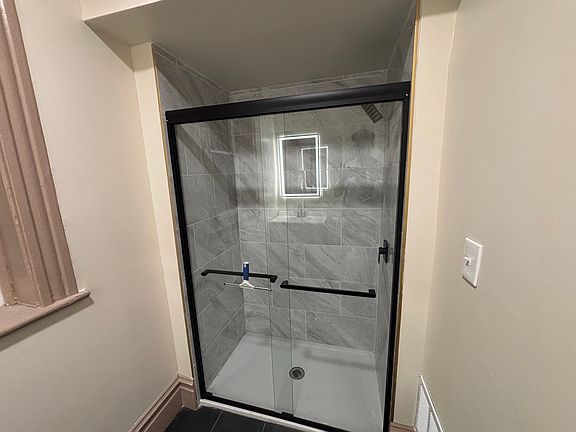 2nd image of 3667 Blaine Ave #1F