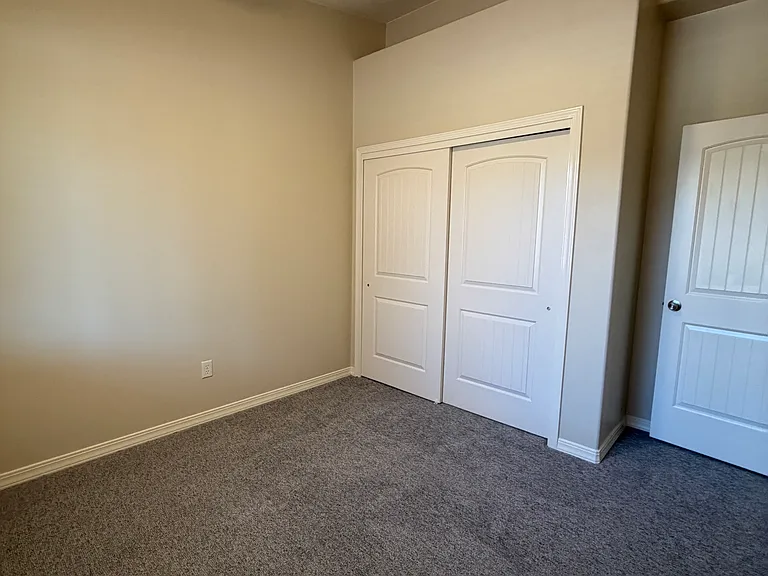1460 N 400 W — Photo 19