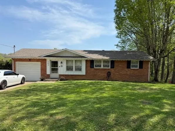 305 Lakeshore Dr, McMinnville, TN 37110