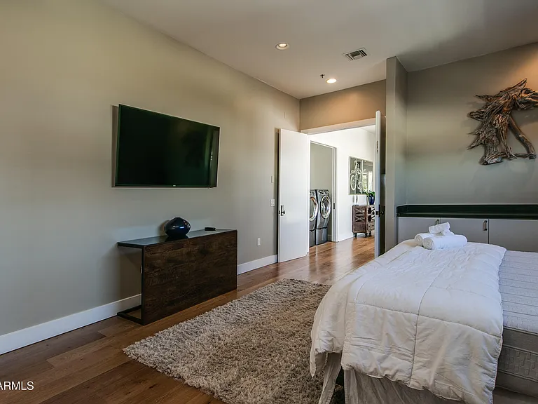 4201 N Marshall Way #2000 — Photo 28