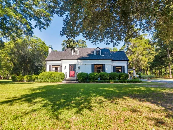 613 E 3rd St, Vienna, GA 31092