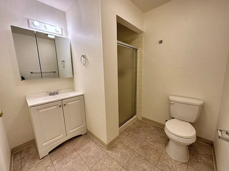143 W 11th Ave — Photo 11