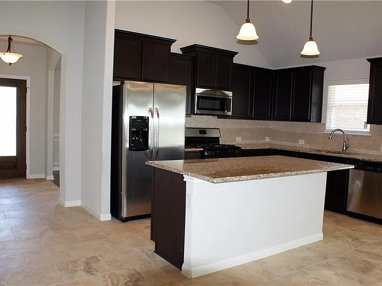 5612 Sabbia Dr — Photo 4