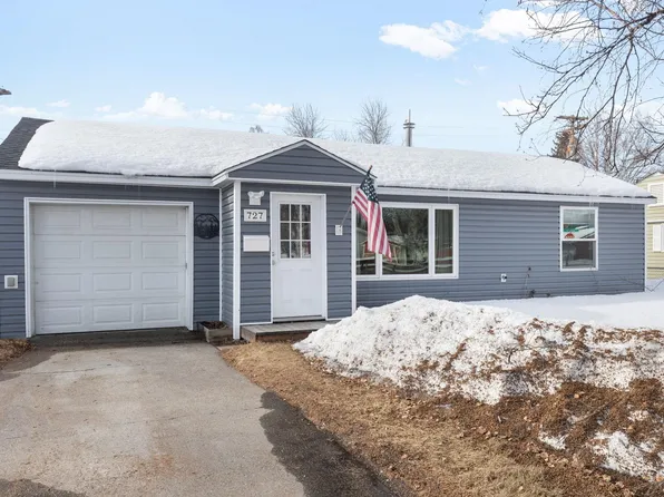 727 Bentley Dr, Fairbanks, AK 99701