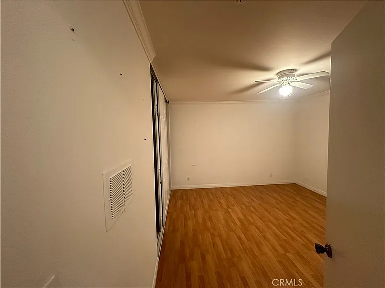 3010 Montrose Ave — Photo 17
