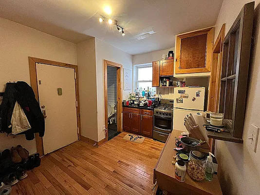 Rented by EXR | media 7