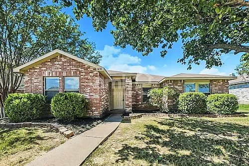 1430 Stewart Dr Photo 1