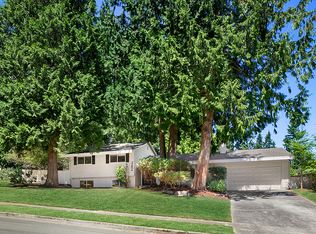 17804 NE 25th St, Redmond, WA 98052