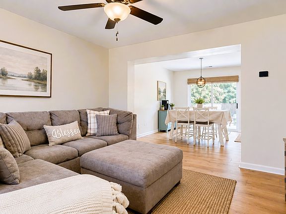 2nd image of 1022 Solomon Ln