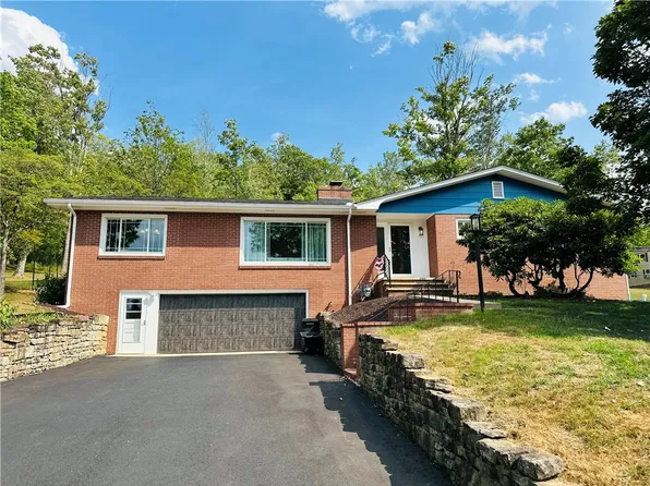 108 Charlotte Dr, Ligonier, PA 15658