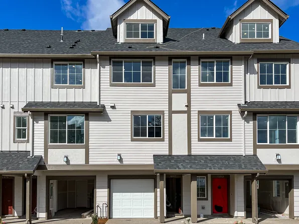 12957 SW Meadbrook Ln, Beaverton, OR 97007