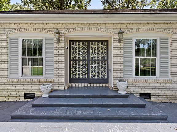 4th image of 8425 Bon Lin Dr