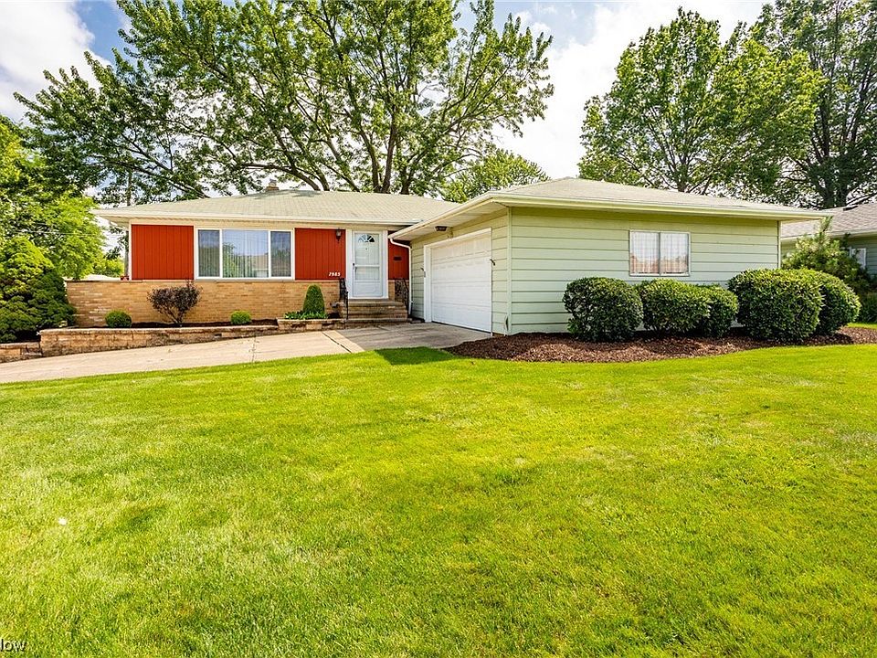 7985 Selwick Dr, Parma, OH 44129 Zillow