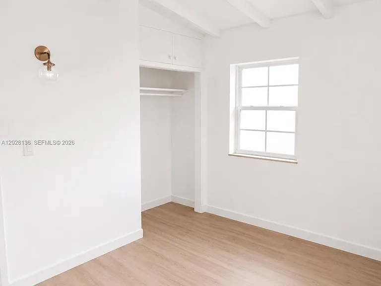 810 NE 3rd Ave — Photo 8