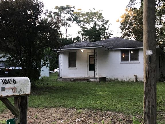 5th image of 1806 Stroman St