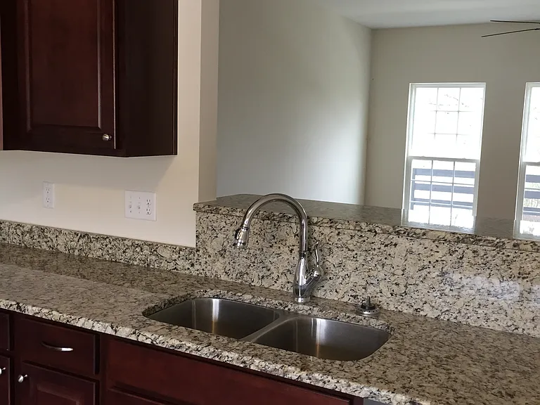 302 Oldbury Ln — Photo 9