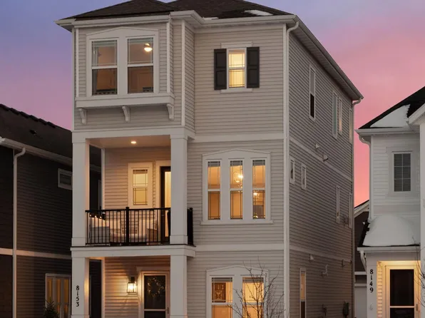 8153 Arrowwood Ln N, Maple Grove, MN 55369