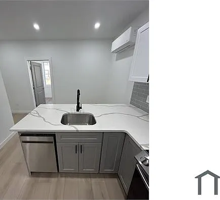2408 Turner St #2 — Photo 11