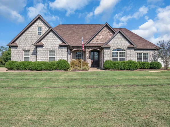 424 Vista Shores Rd, Rogersville, AL 35652