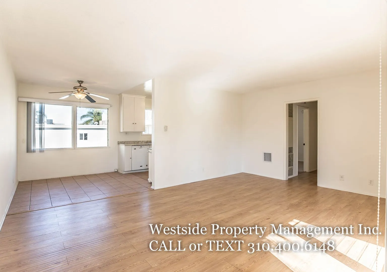 1555 S Hayworth Ave — Photo 2