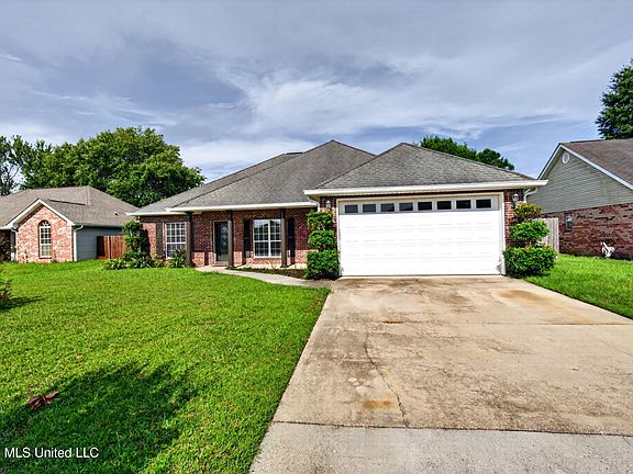 4th image of 7621 Falcon Cir