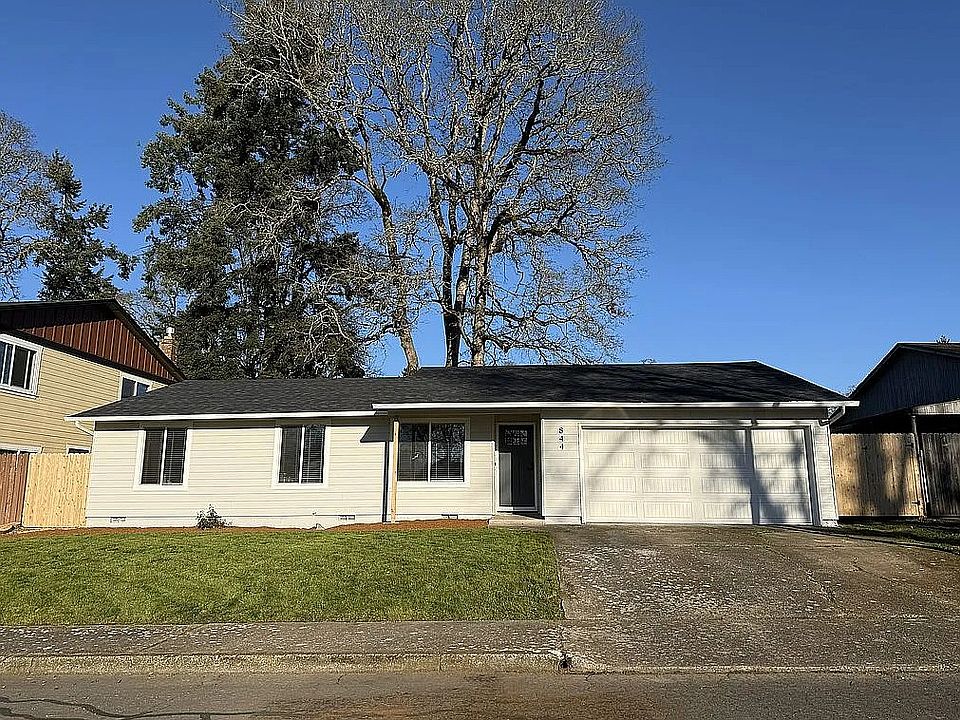1st image of 844 Elk Ct SE