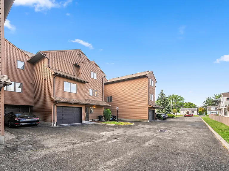 140 Allwood Rd #C — Photo 3