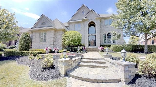 1st image of 24755 Wedgewood Dr