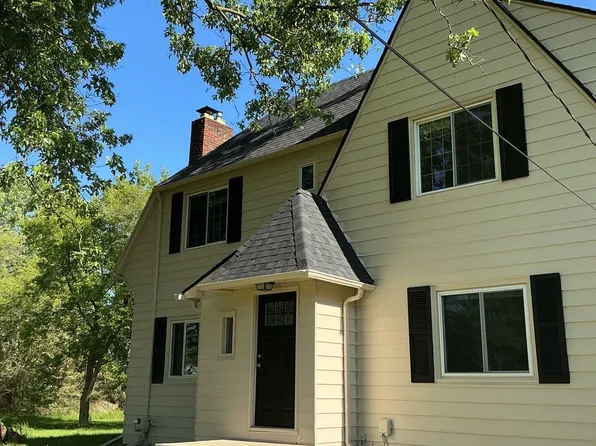 6277 Corunna Rd, Flint, MI 48532