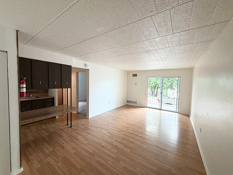 Essex House — Photo 1