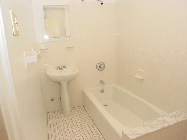 2nd image of 1478 Walton Ave APT 5G