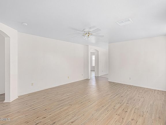 5th image of 11114 E Arbor Avenue