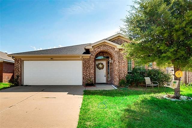 1st image of 7405 Avington Way