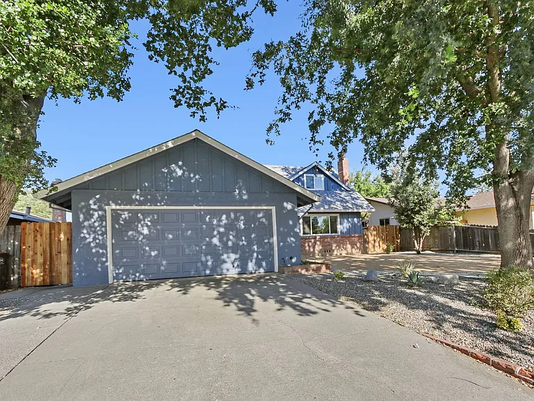 1611 Clemson Dr — Photo 33