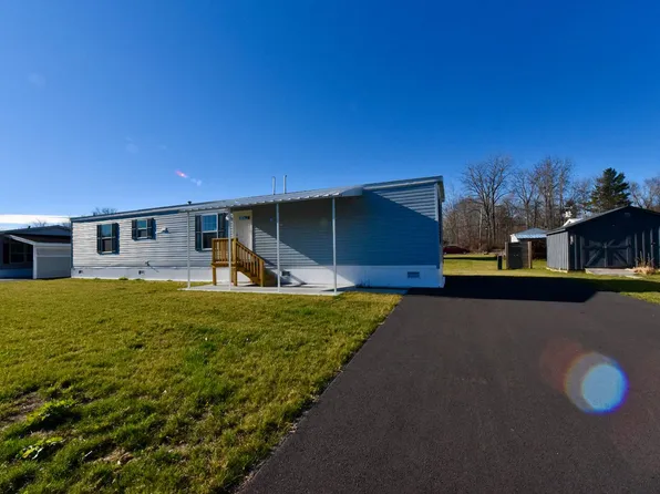 12 Leto Ln, Johnstown, NY 12095