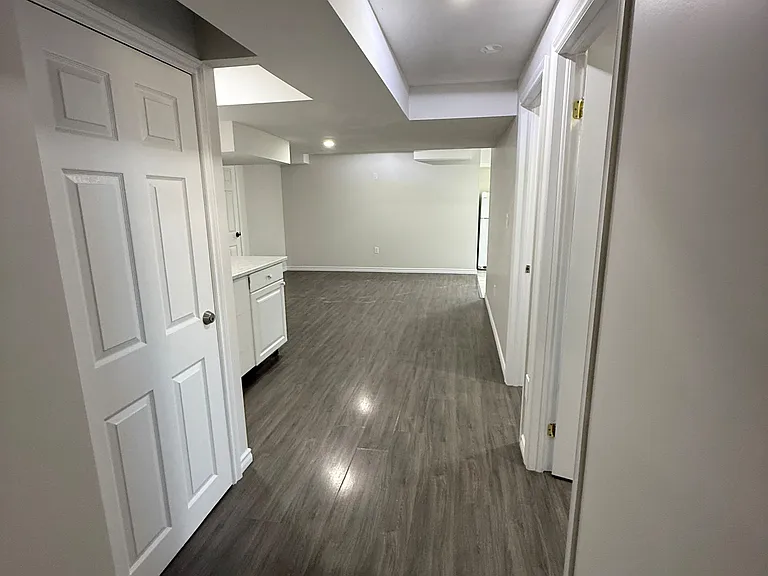 135 Monarch St #BASEMENT — Photo 23