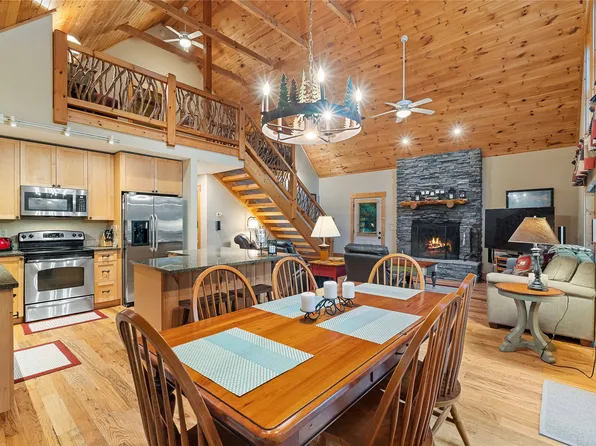 28 E Forest Way, Highlands, NC 28741