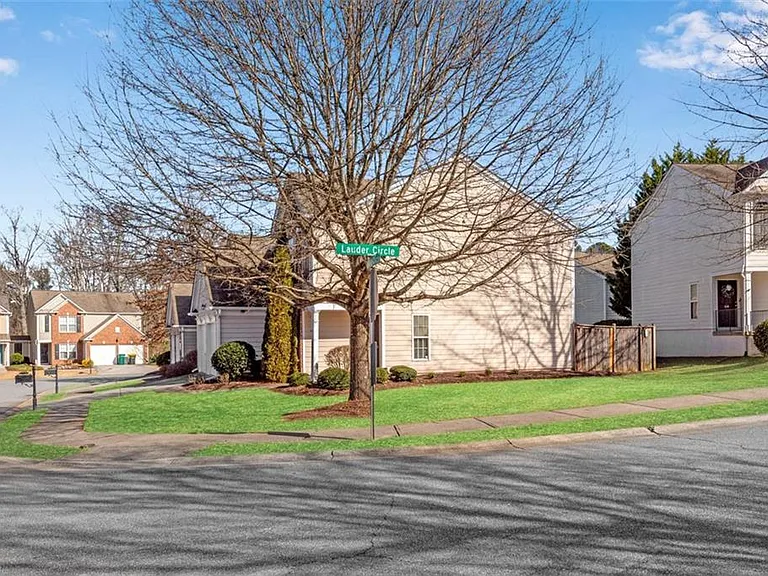 268 Balaban Cir #1 — Photo 3