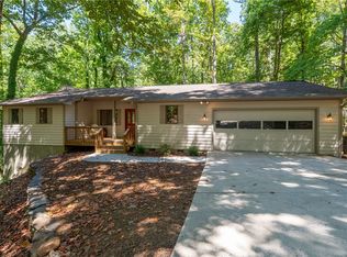 4 Mainsail Dr, Salem, SC 29676