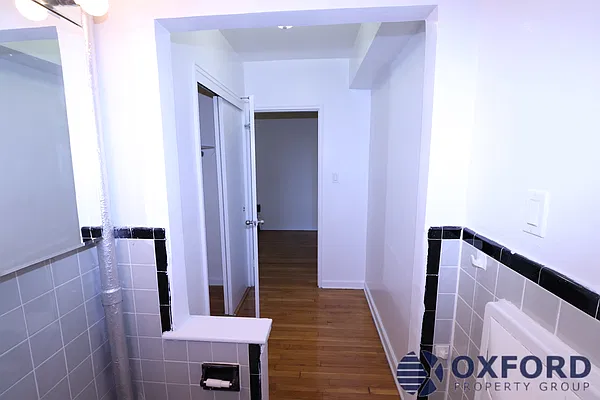 Rented by Oxford Property Group | media 12