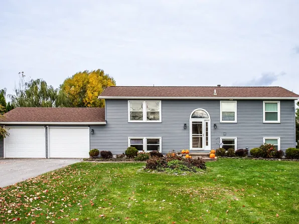 518 Burritt Rd, Hilton, NY 14468