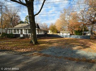 1216 Pine Ave, Shady Side, MD 20764