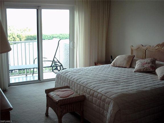 4th image of 25730 Hickory Blvd APT 632