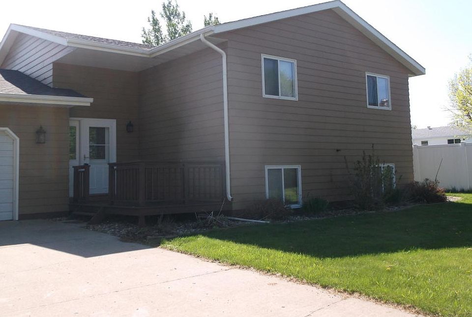 1st image of 412 Herzog Dr NW