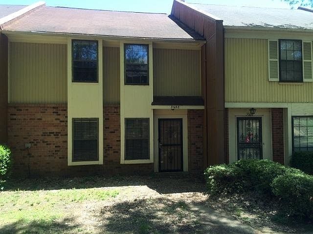 1st image of 3658 Chesterwood Dr