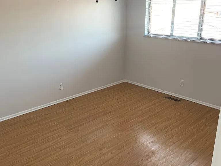 6450 Farmdale Rd #1 — Photo 5