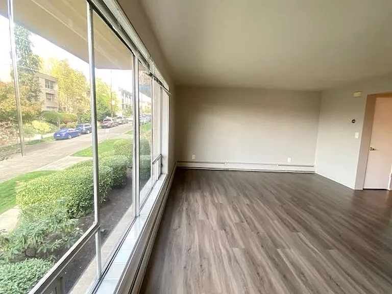 Hamlin Place — Photo 22
