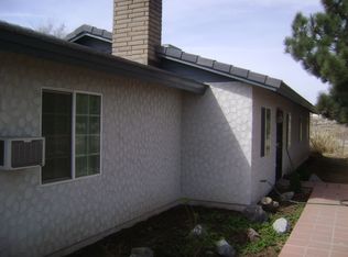 4875 Sunnyslope Rd, Phelan, CA 92371