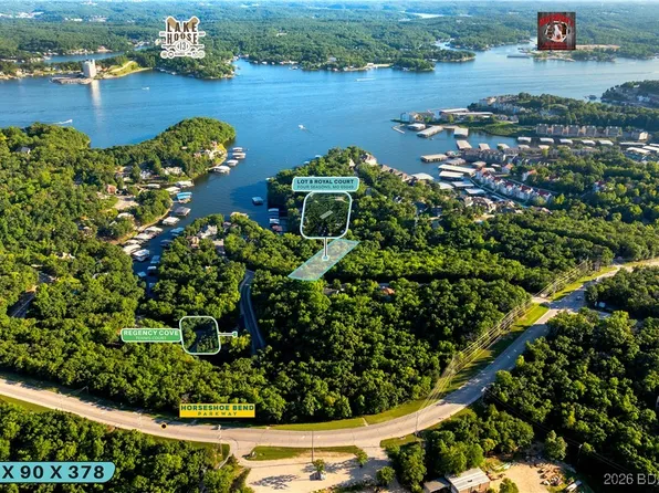 8 Royal Ct, Lake Ozark, MO 65049
