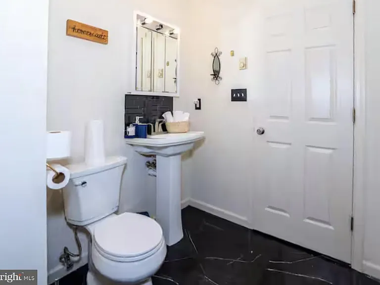 449 Clearview Dr — Photo 14